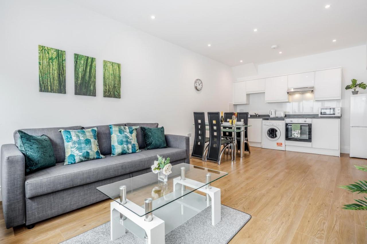 Apartment 2 Bedroom At Modernview Serviced Watford Town Centre F15 *
