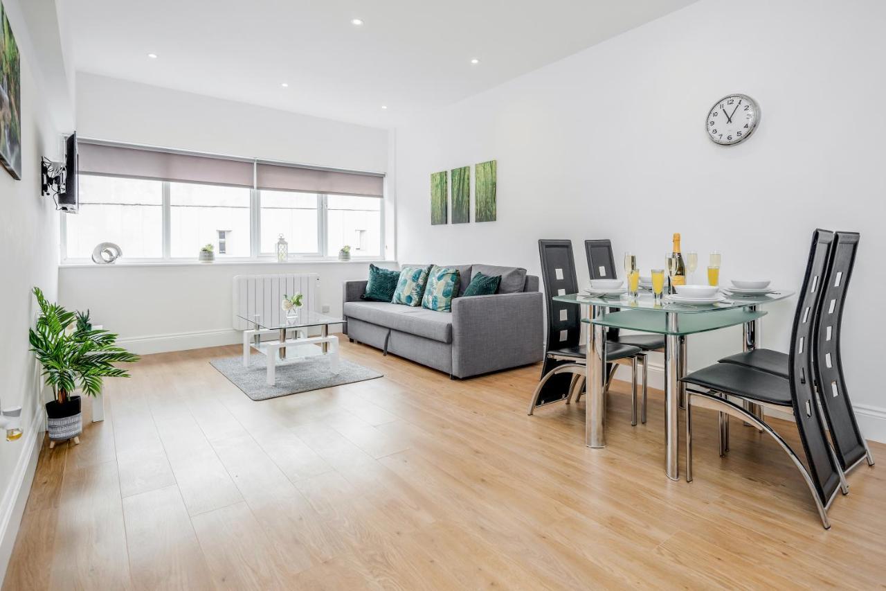 2 Bedroom At Modernview Serviced Watford Town Centre F15 Watford (Hertfordshire)