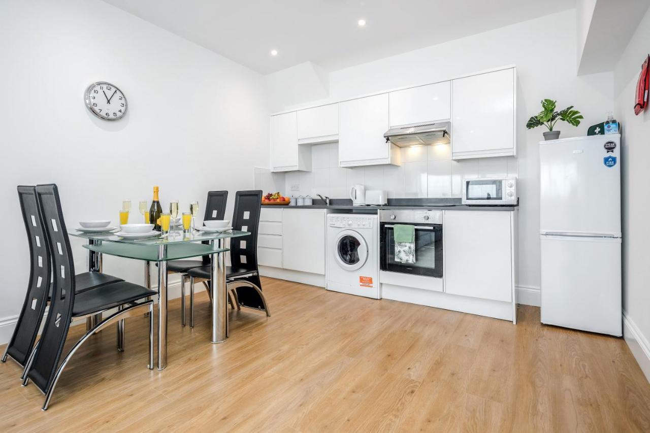 Apartment 2 Bedroom At Modernview Serviced Watford Town Centre F15 Watford (Hertfordshire)