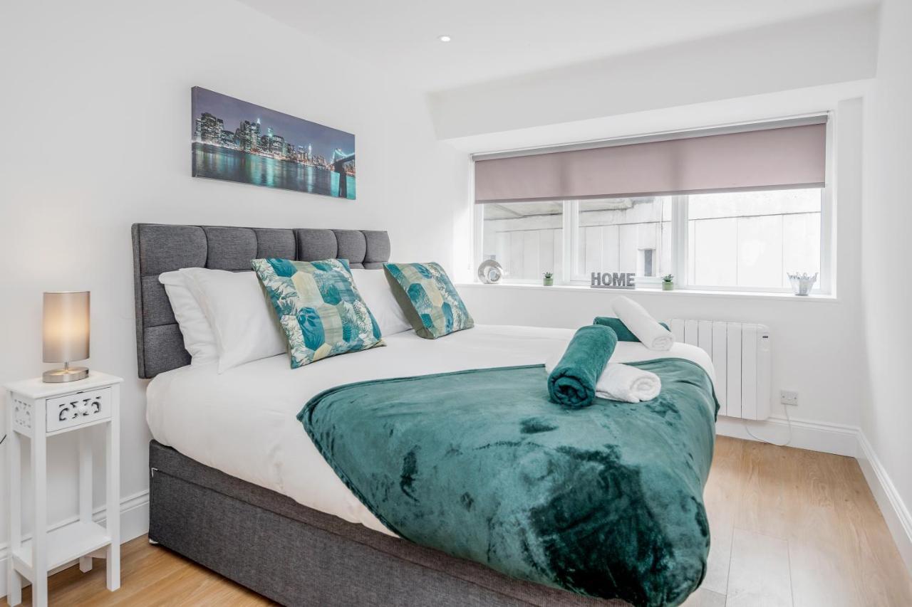 2 Bedroom At Modernview Serviced Watford Town Centre F15 Apartment Watford (Hertfordshire)